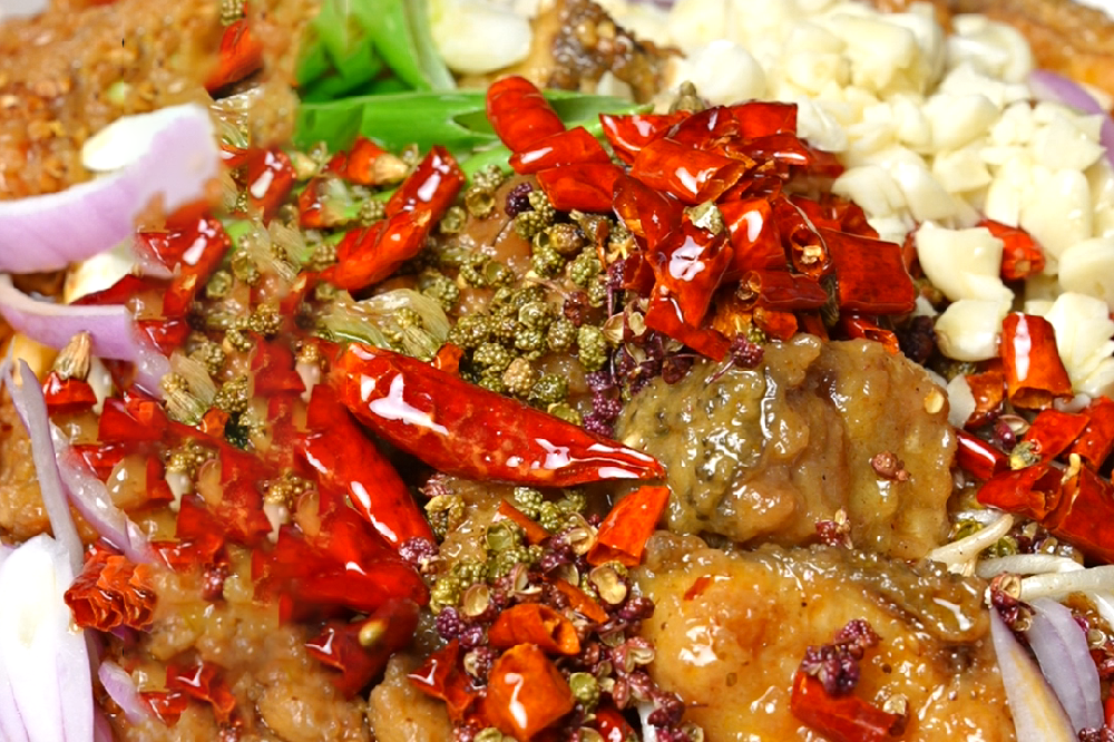 金宫，金宫鸡精，金宫味精，金宫火锅底料，金宫香肠腊肉调料，金宫小龙虾调料，金宫鱼调料，金宫调料定制，金宫调味品定制